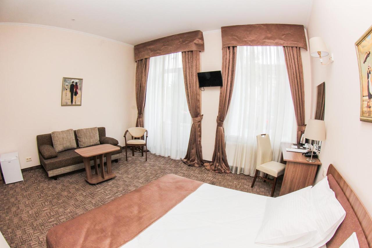 Hotel 52 โอเดสซา ภายนอก รูปภาพ